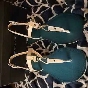 Tommy Hilfiger sandals size 9 NIB